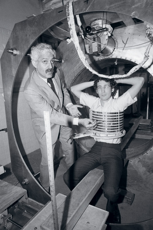 Raymond Damadian with MRI Machine.